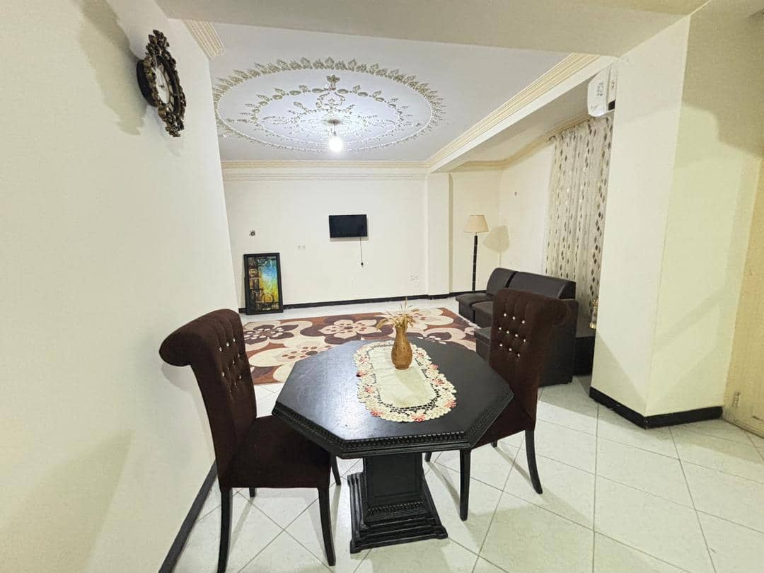 اجاره آپارتمان نزدیک دریا در خیابان دانشگاه بندرعباس - یک خواب