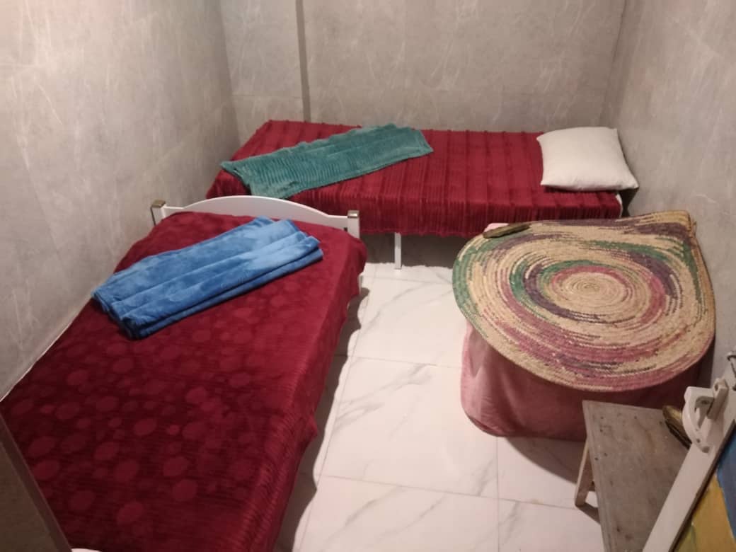 اجاره اقامتگاه در جزیره هرمز - قصر سرخ