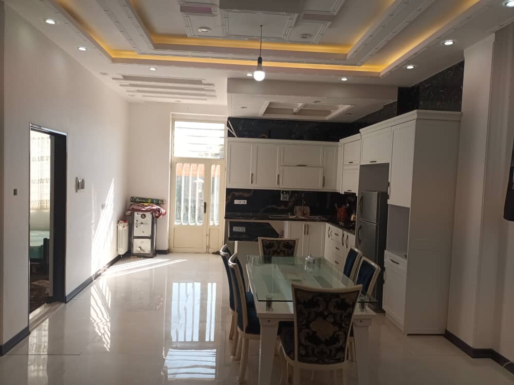 اجاره ویلا با استخرسرپوشیده آبگرم در هفت باغ کرمان