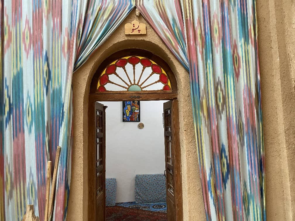 اقامتگاه بومگردی در امام خمینی یزد - اتاق پستو