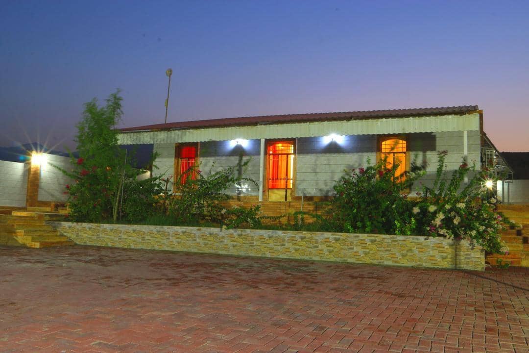 اجاره ویلا استخر روباز آب سرد در روستای دشت امام بندرعباس