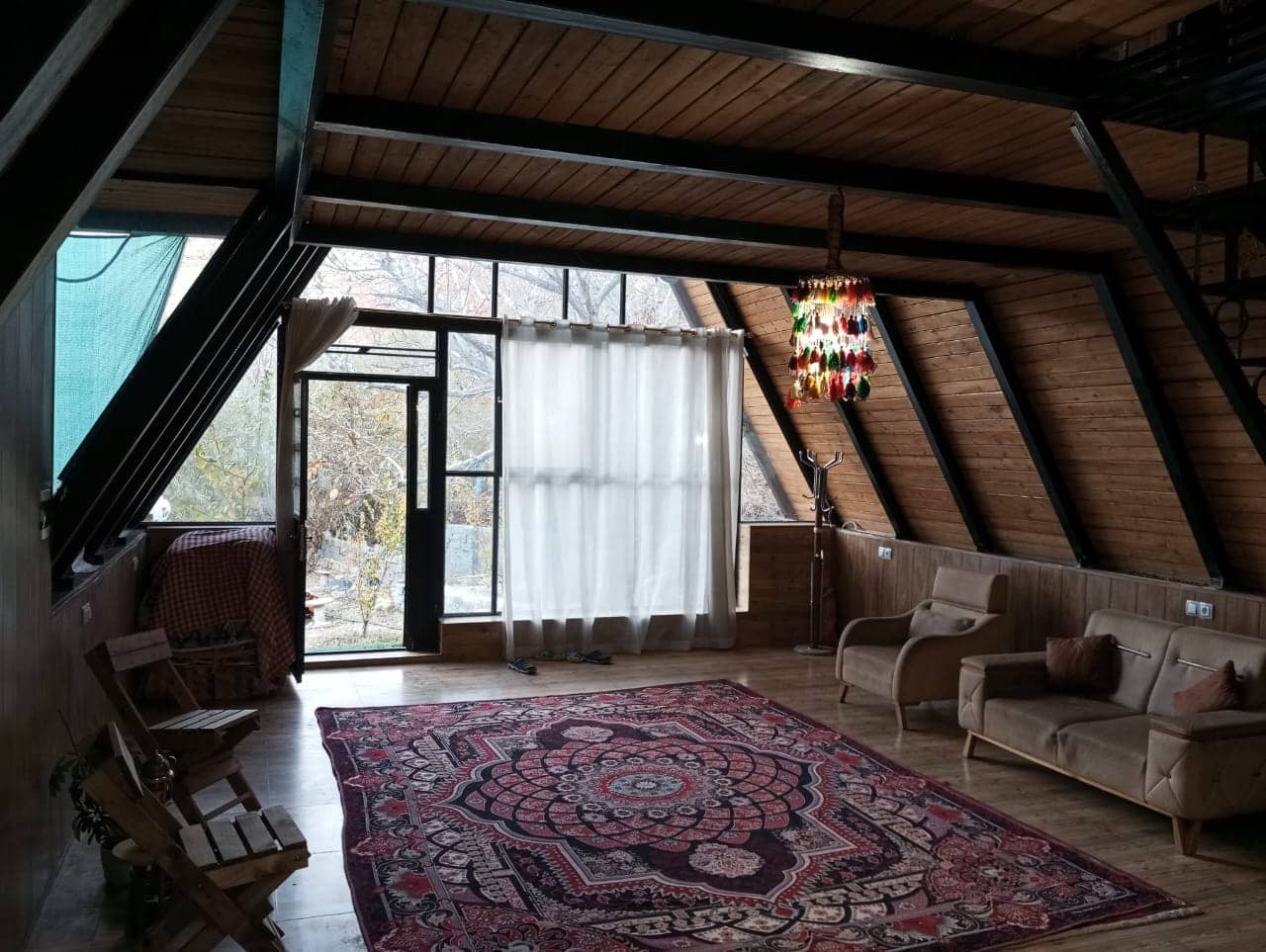 اجاره کلبه سوئیسی در روستای جورگ