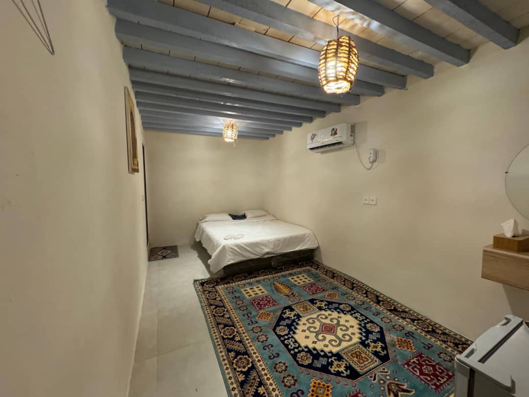 اجاره بومگردی در شهرک رمکان قشم - اتاق گرمزنگی