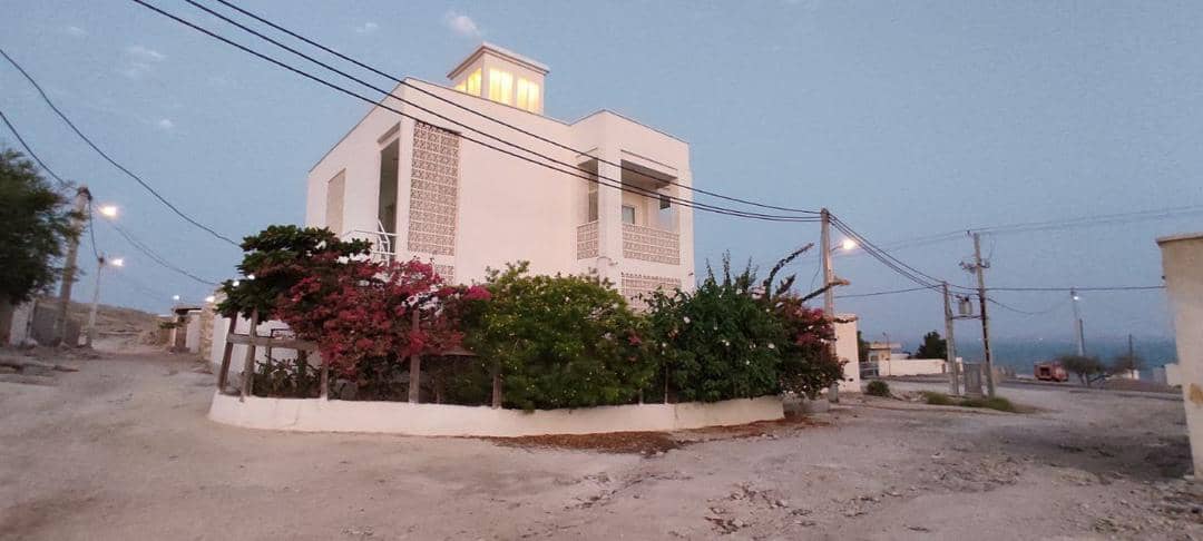 اجاره اقامتگاه بومگردی ساحلی در هنگام - واحد 1