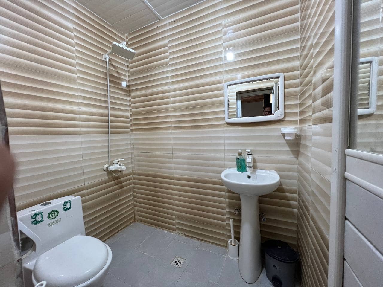 اجاره بومگردی ساحلی در هنگام - اتاق مروارید مستر