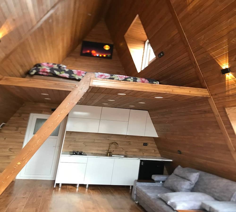 اجاره کلبه چوبی سوئیسی در روستای دیکین - قزوین