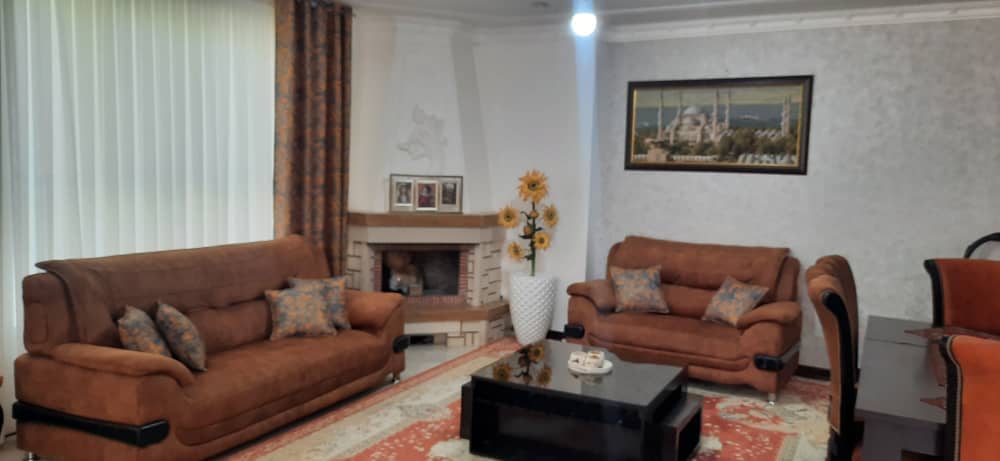 اجاره ویلا در بزرگراه هفت باغ علوی - ماهان کرمان