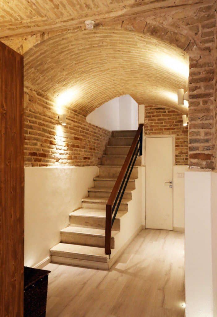 اجاره هاستل در میدان بهارستان تهران - کلبه