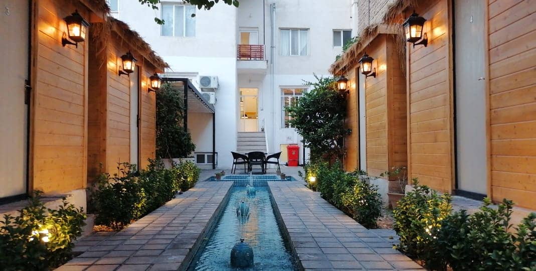 اجاره هاستل در میدان بهارستان تهران - کلبه