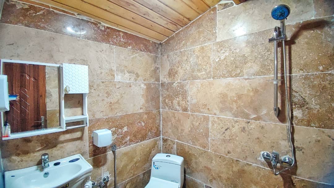 اجاره کلبه سوئیسی در سیاه گلوندان رشت - نارنج