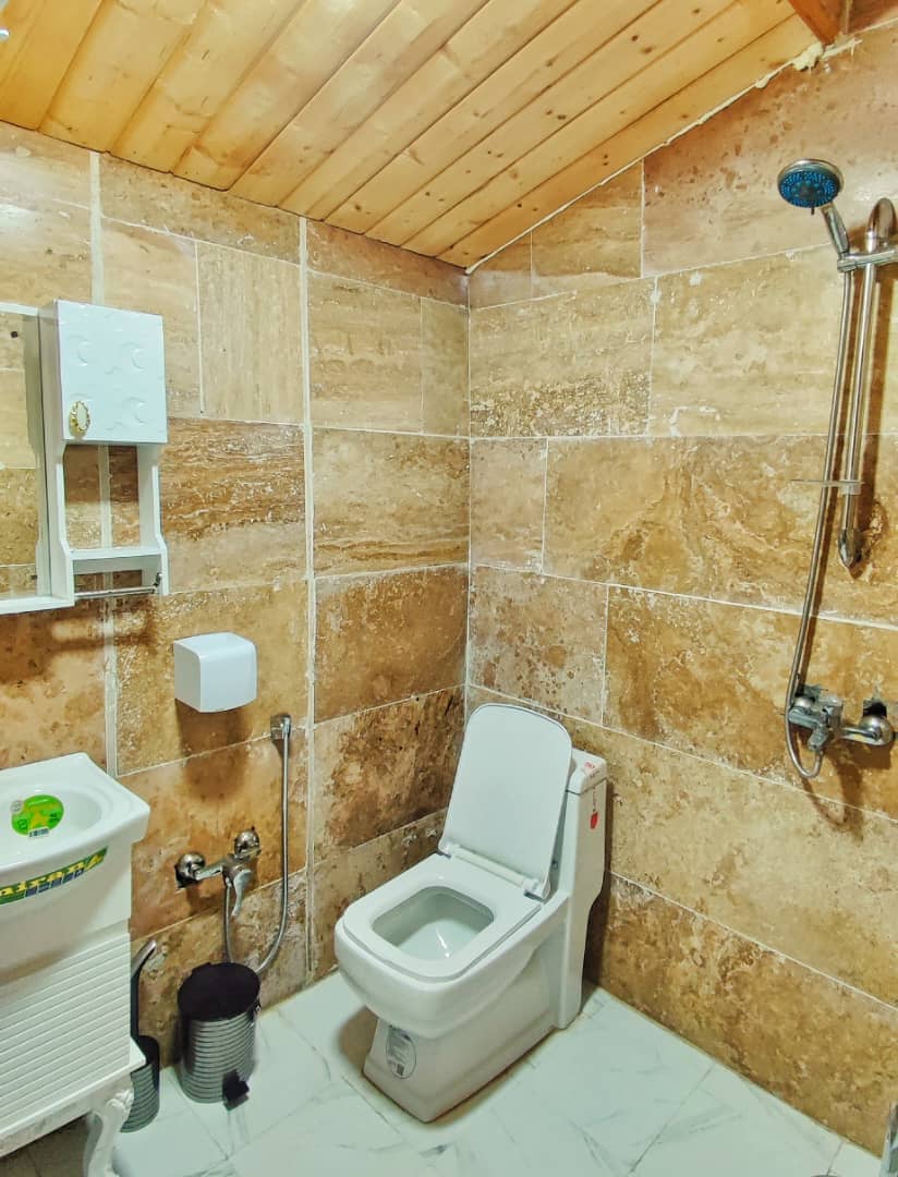 اجاره کلبه سوئیسی در سیاه گلوندان رشت - افرا