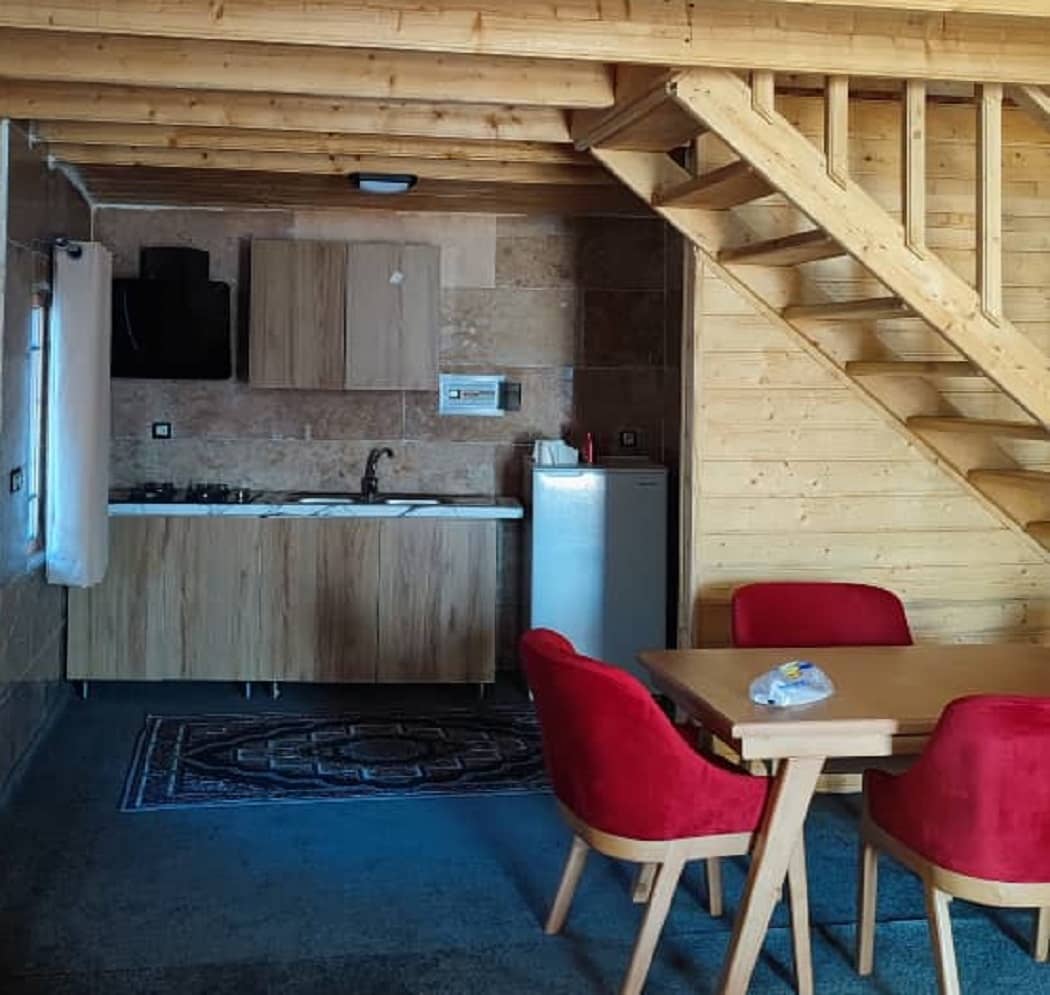 اجاره کلبه سوئیسی در سیاه گلوندان رشت - سرو