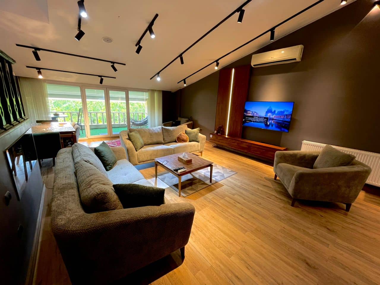 اجاه منزل ویلایی در میرزای شیرازی شرقی شیراز - طبقه دوم