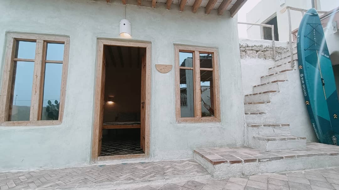 اجاره اتاق بومگردی ساحلی در جزیره ی هنگام - اتاق آبالون