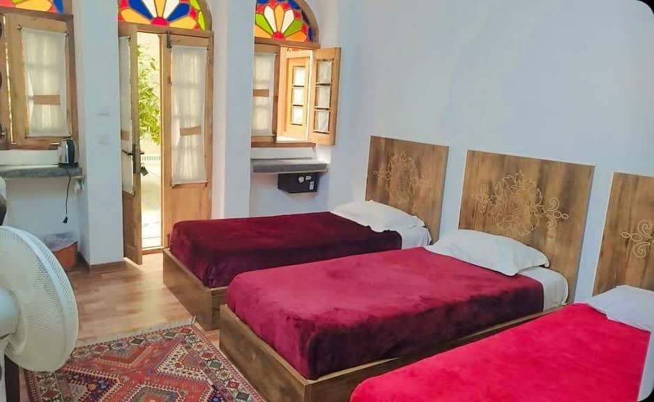 اجاره اتاق سنتی در یزد -سه تخته