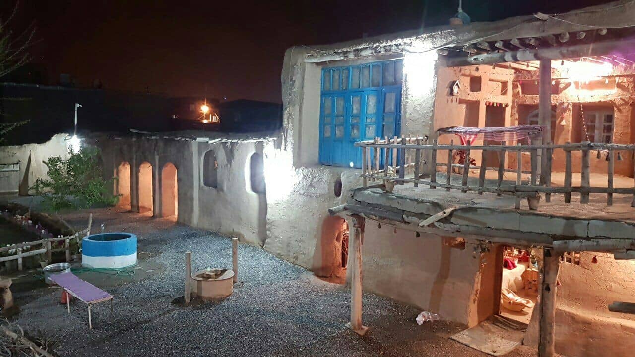 اجاره اقامتگاه بومگردی در همدان 