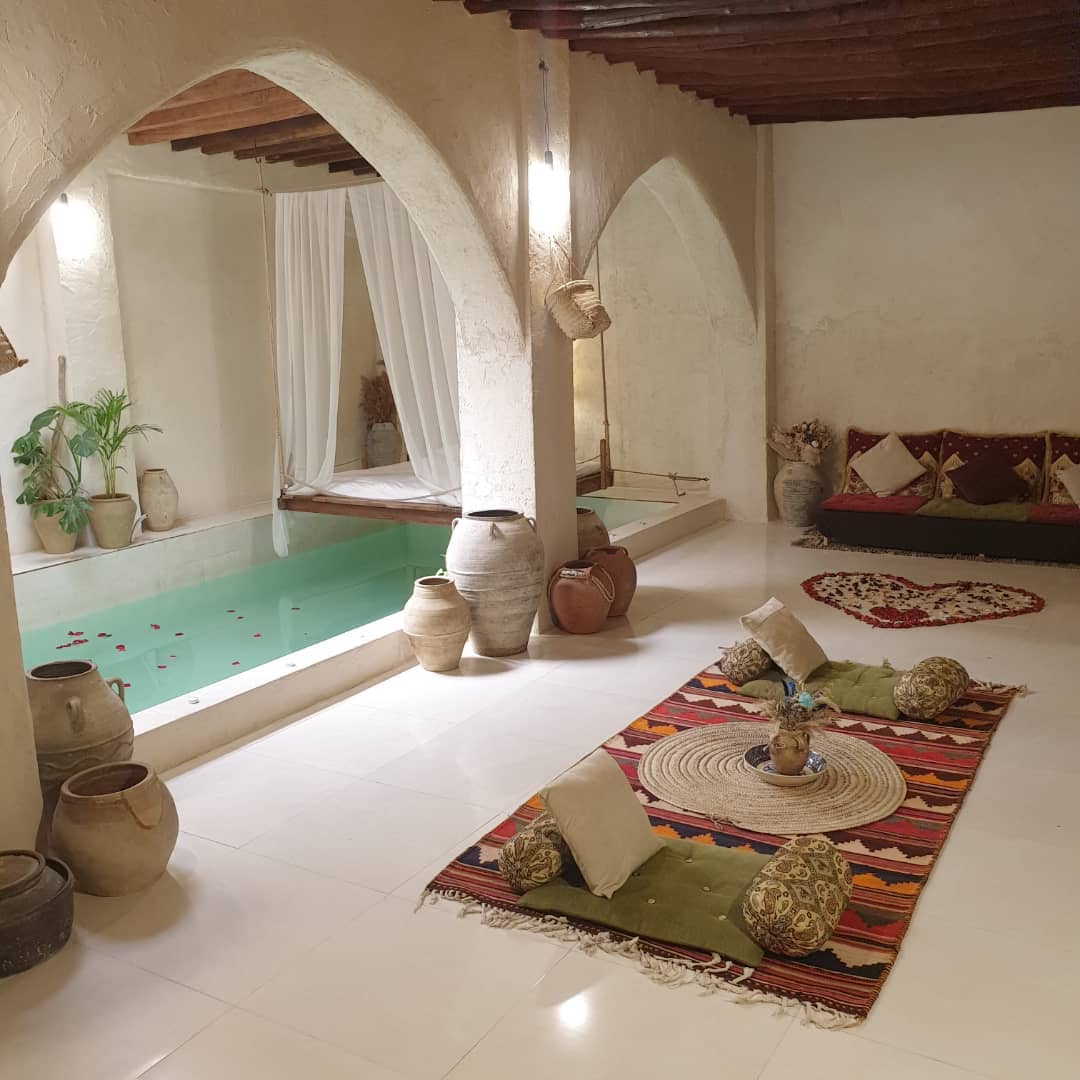 اجاره اقامتگاه بومگردی استخردار در رباط بندو - اتاق رومنس