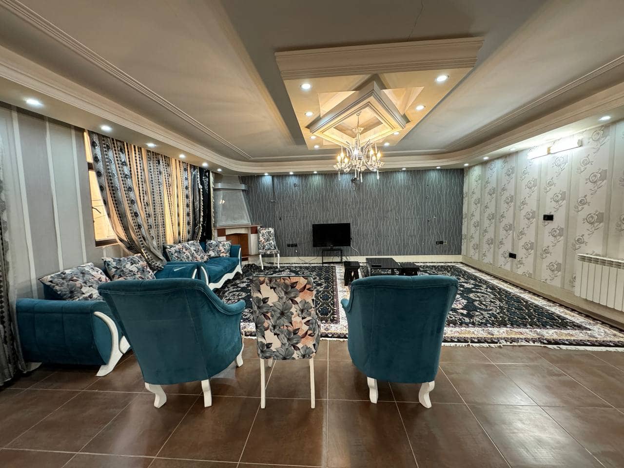 اجاره آپارتمان مبله در کاراندیش شیراز - سه خوابه