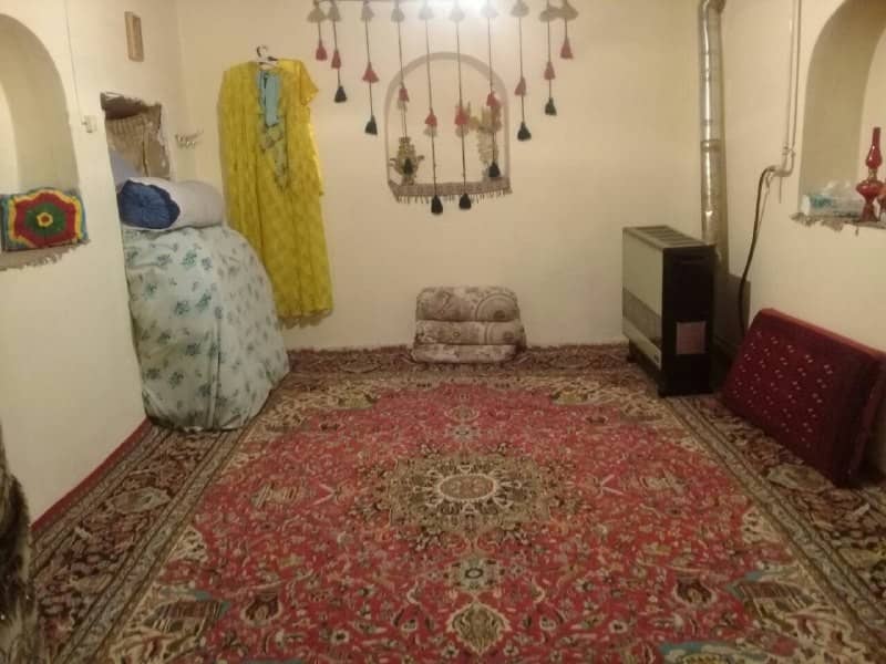 اجاره اقامتگاه بومگردی با قدمت 130 ساله در همدان 