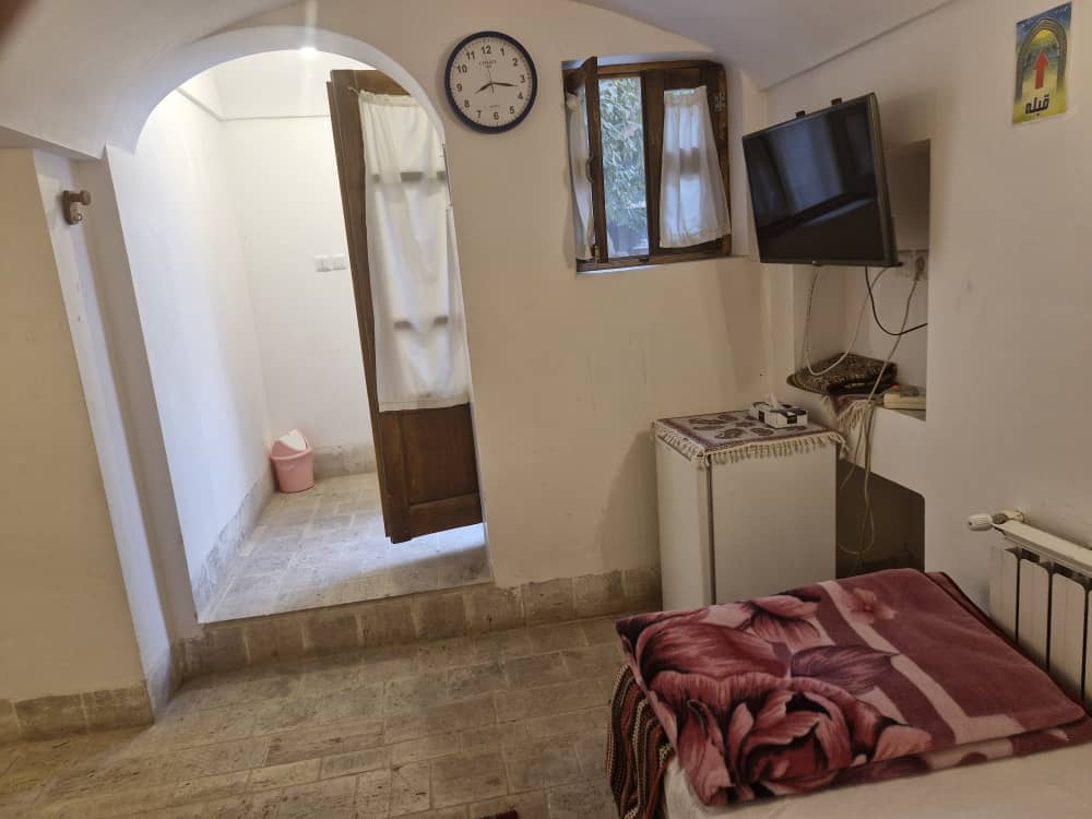 اجاره اتاق بومگردی در بلوار بسیج یزد - اتاق راچینه