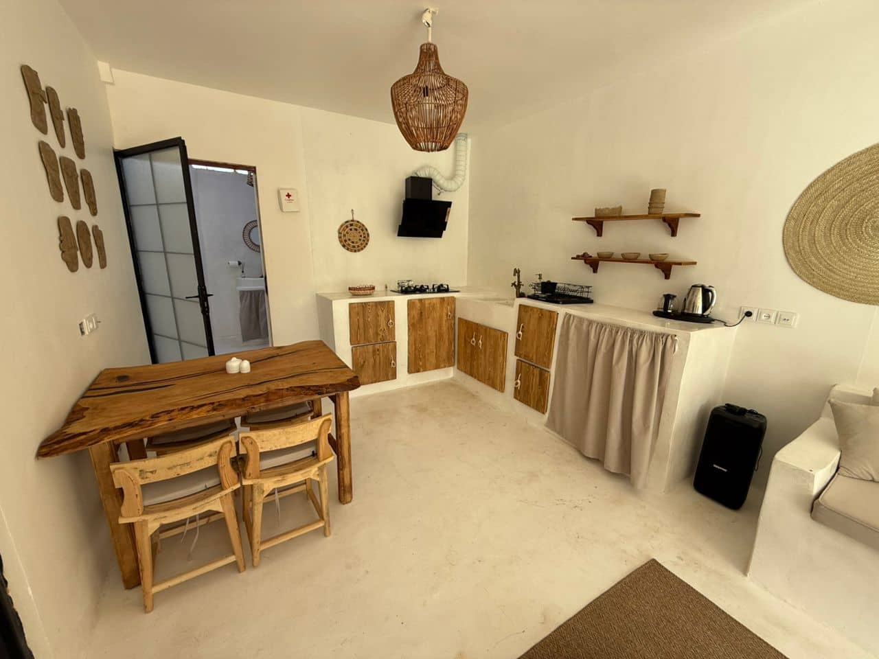 اجاره منزل ویلایی استخردار در هرمز- نزدیک ساحل