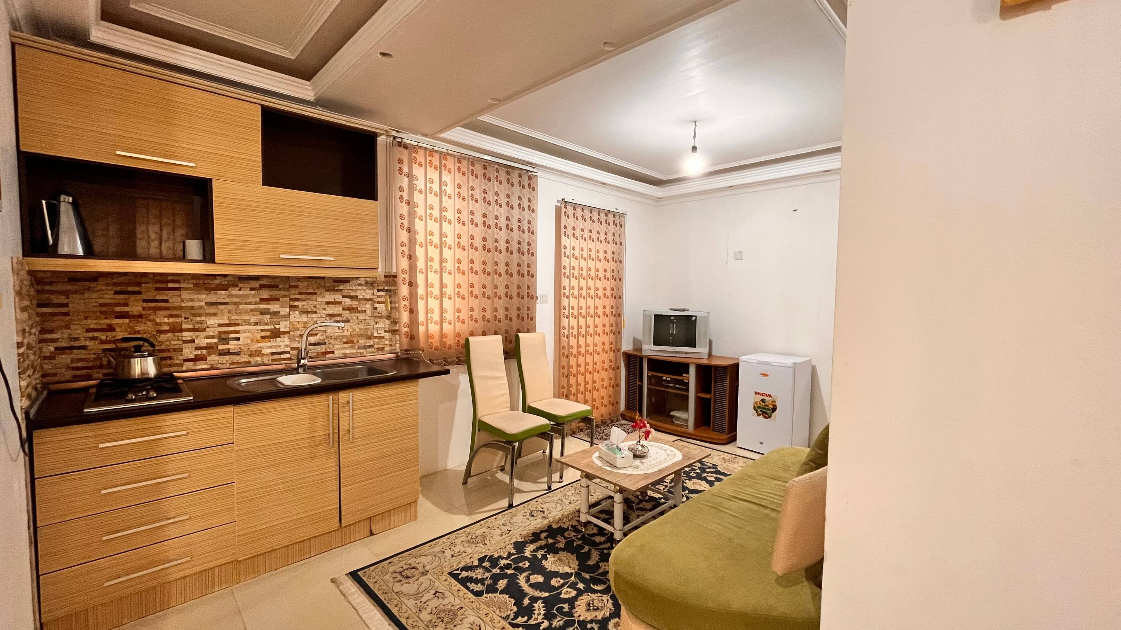 اجاره منزل مبله در خیابان فلسطین قشم - نزدیک ساحل