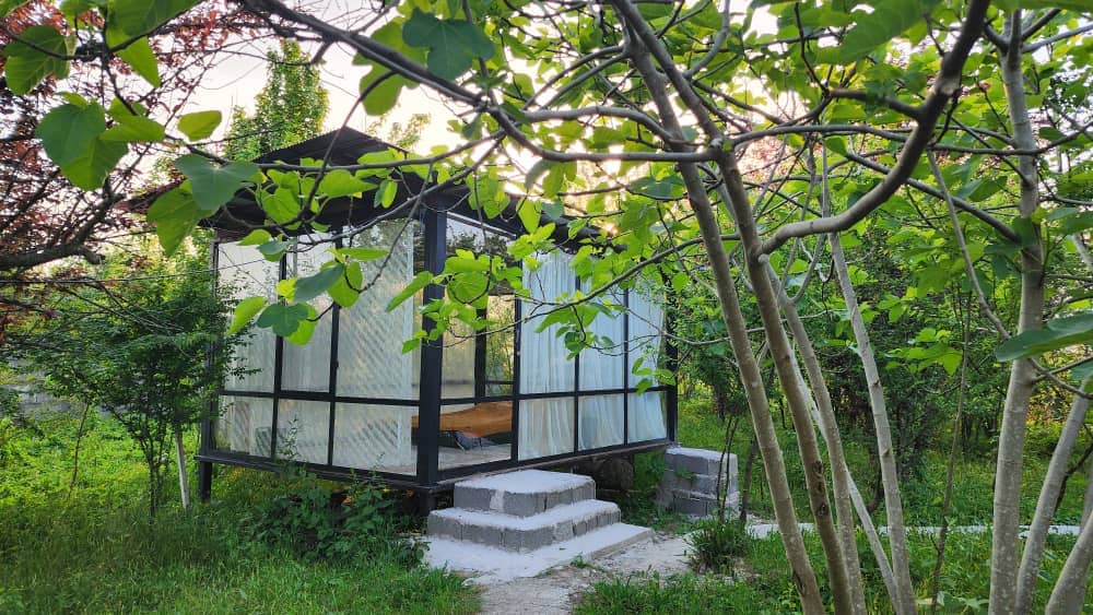 اجاره سوئیت شیشه ای در روستای سیاه گلوندان رشت - کاهیدا