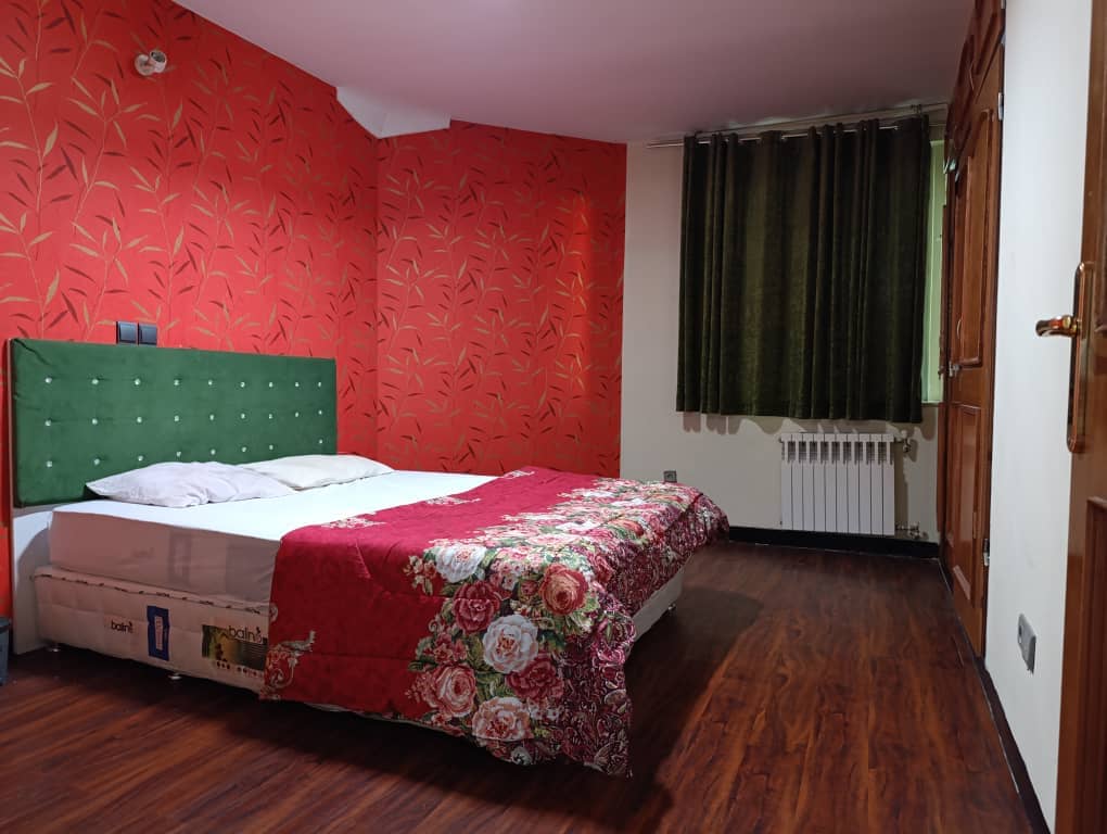 اجاره آپارتمان در خیابان فلاحی شیراز-سه خوابه