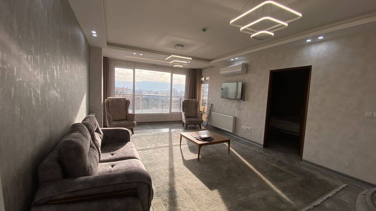 اجاره اپارتمان مبله سه خوابه در خیابان ابیوردی- شیراز طبقه ی چهارم