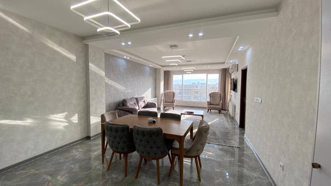 اجاره اپارتمان مبله سه خوابه در خیابان ابیوردی- شیراز طبقه ی چهارم