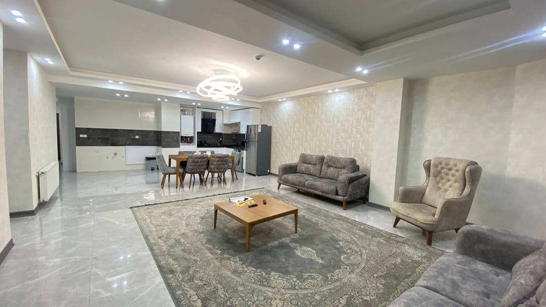 اجاره اپارتمان مبله سه خوابه در خیابان ابیوردی شیراز - طبقه ی اول