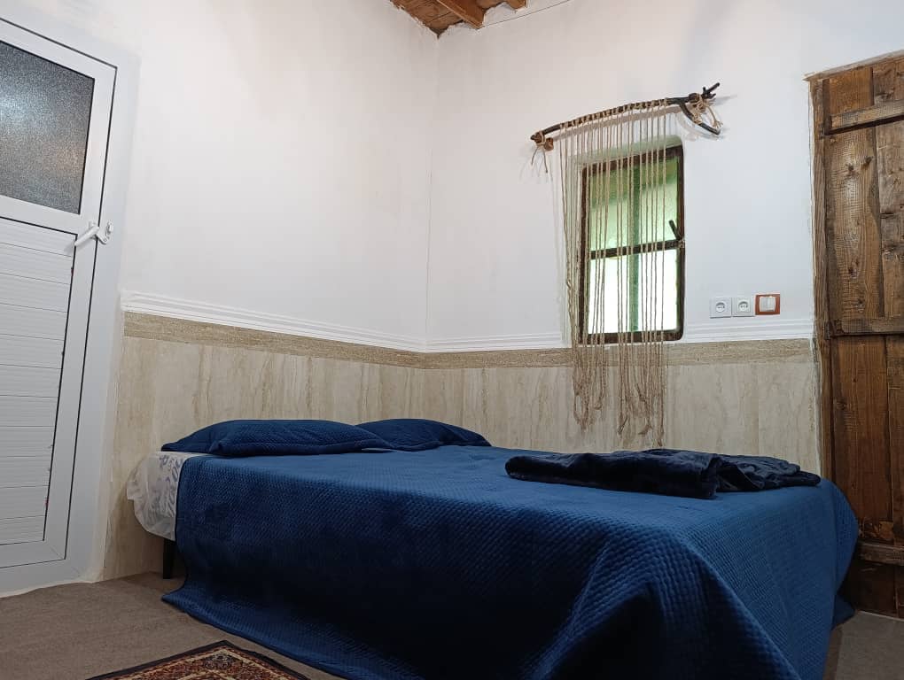 اجاره اتاق بومگردی ساحلی در روستای سوزا قشم - 12متری غیرمستر