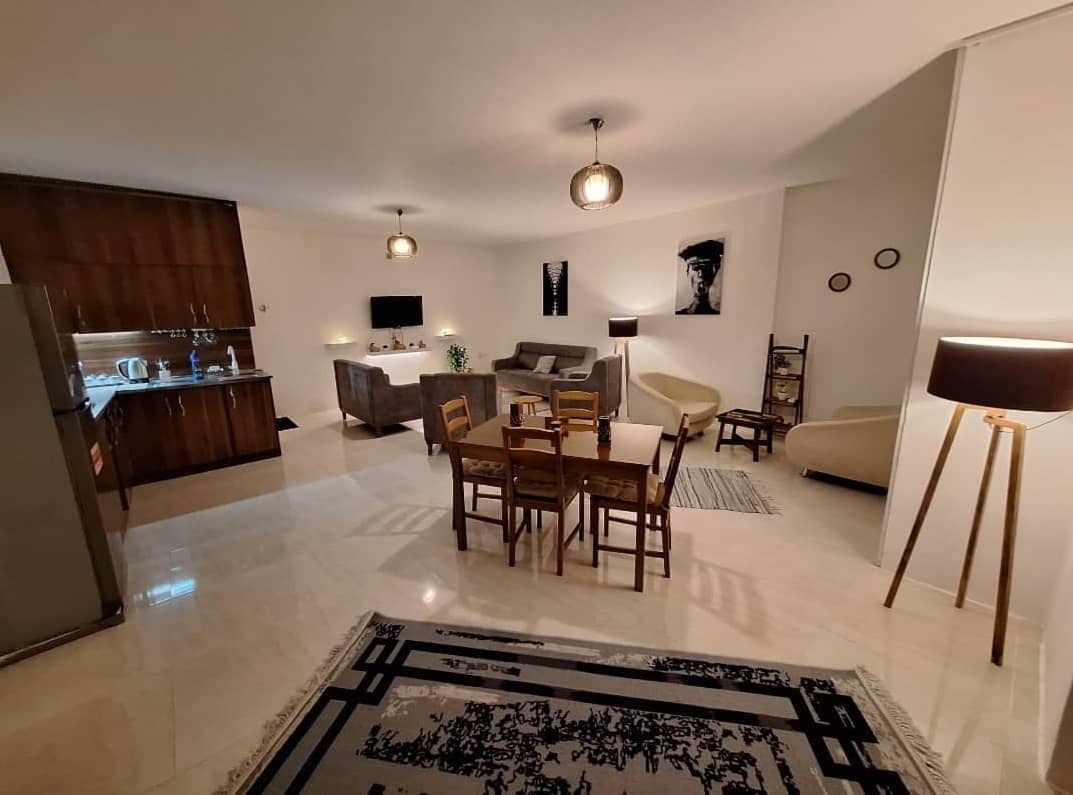 اجاره منزل ویلایی در خیابان بوستان قشم - دو خوابه