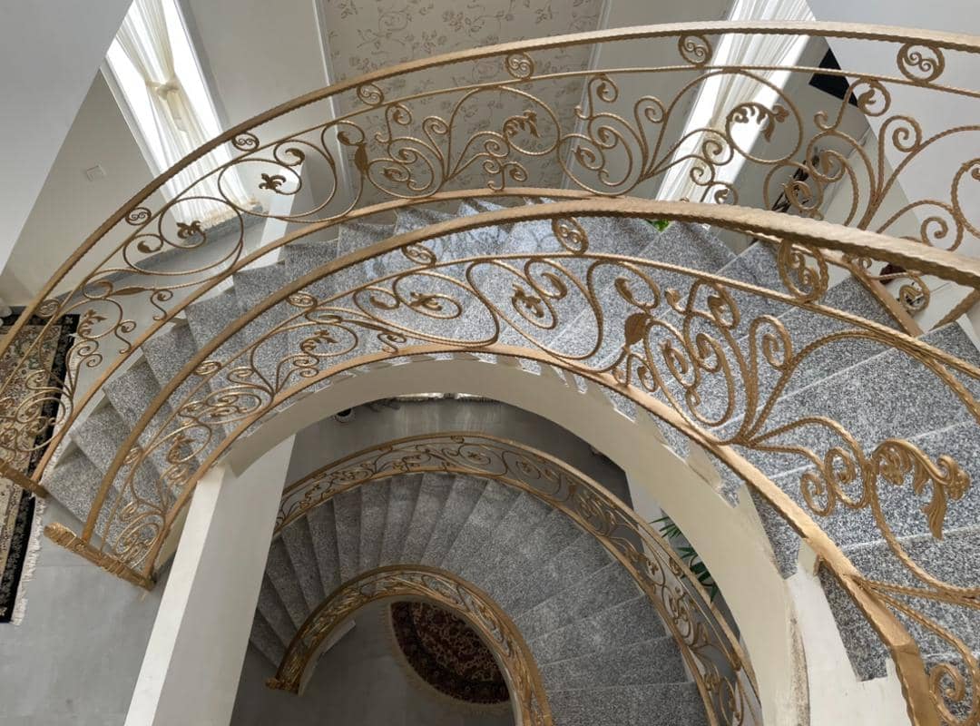 اجاره ویلا استخردار در روستای سرماج حسین خانی - سنندج