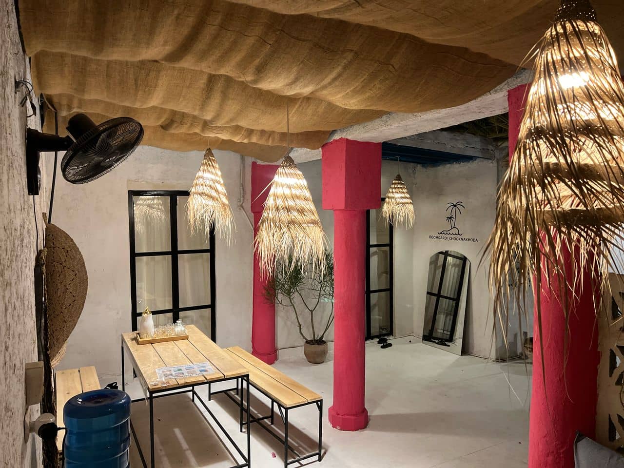 اجاره اقامتگاه بوگردی در طبل قشم - سه تخته دو دری