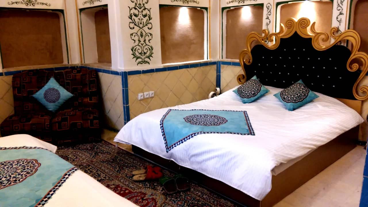 اجاره بوتیک هتل سنتی در امیرچخماق یزد - ماه عسل