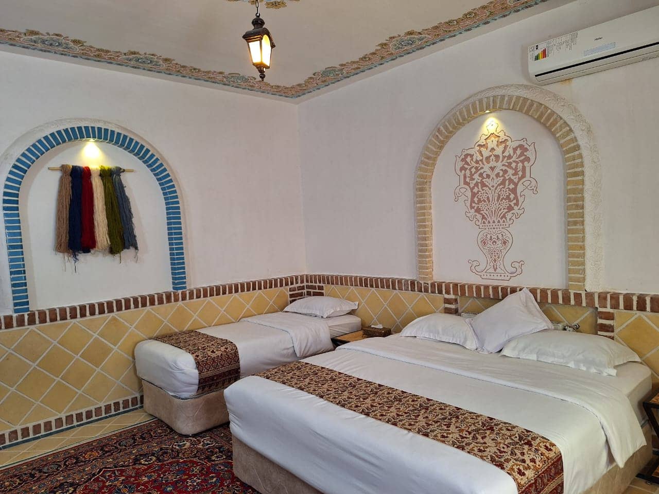 اجاره اتاق بومگردی در روستای ده آباد بادرود - فرش دیاوا واحد1