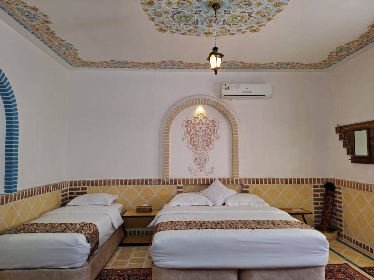 اجاره اتاق بومگردی در روستای ده آباد بادرود - فرش دیاوا واحد1