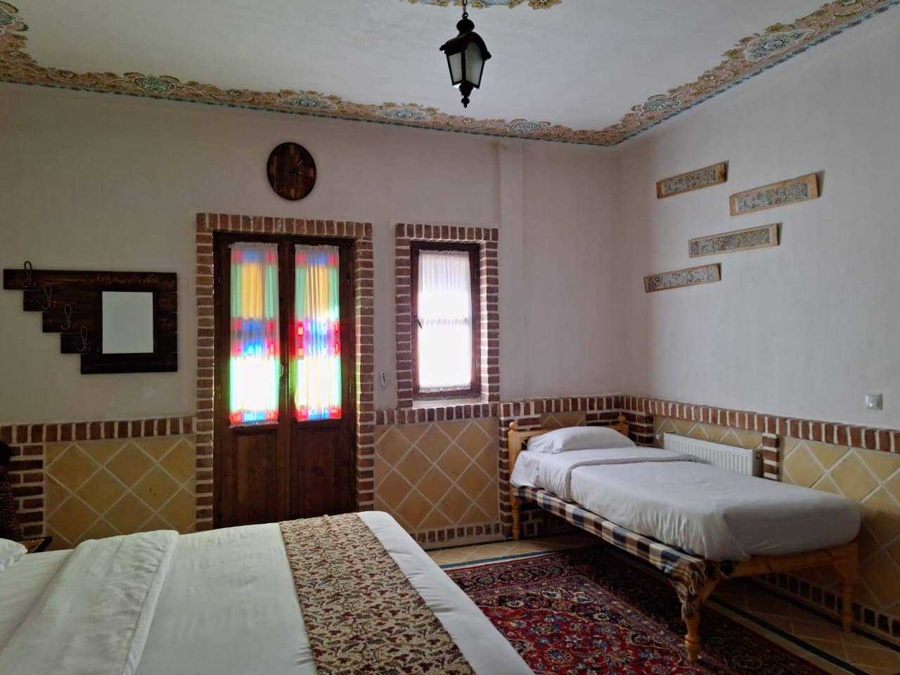 اجاره اتاق بومگردی در روستای ده آباد بادرود - فرش دیاوا واحد1