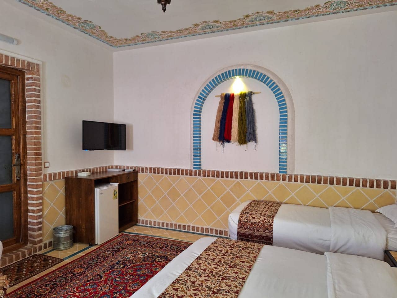 اجاره اتاق بومگردی در روستای ده آباد بادرود - فرش دیاوا واحد1