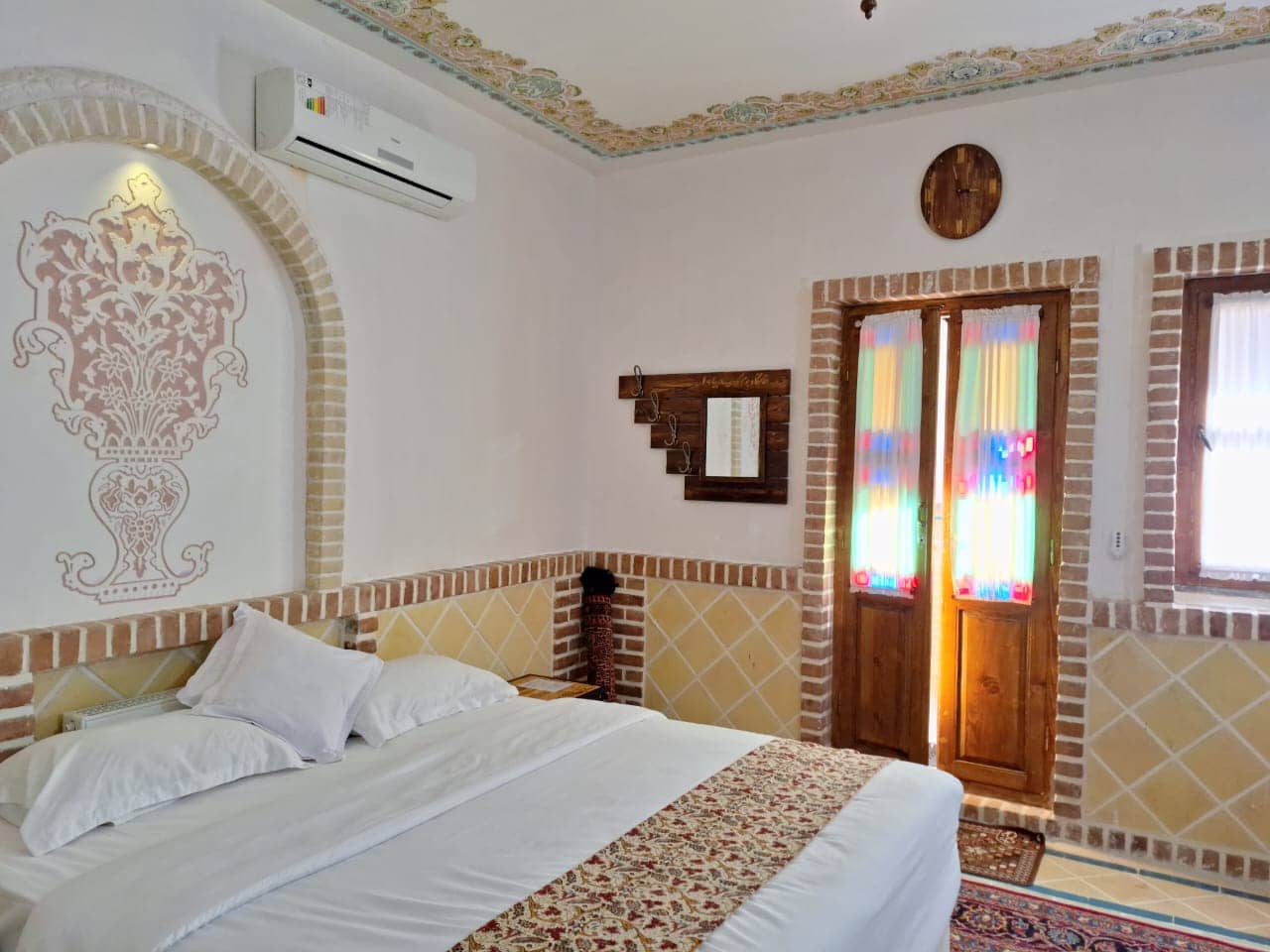 اجاره اتاق بومگردی در روستای ده آباد بادرود - فرش دیاوا واحد1