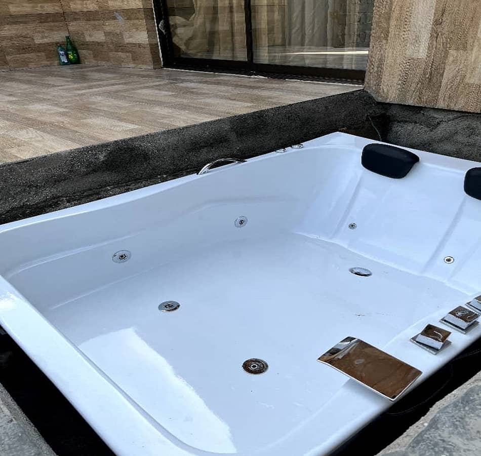 اجاره کلبه سوئیسی جکوزی دار در روستای امامکلا - شیرگاه