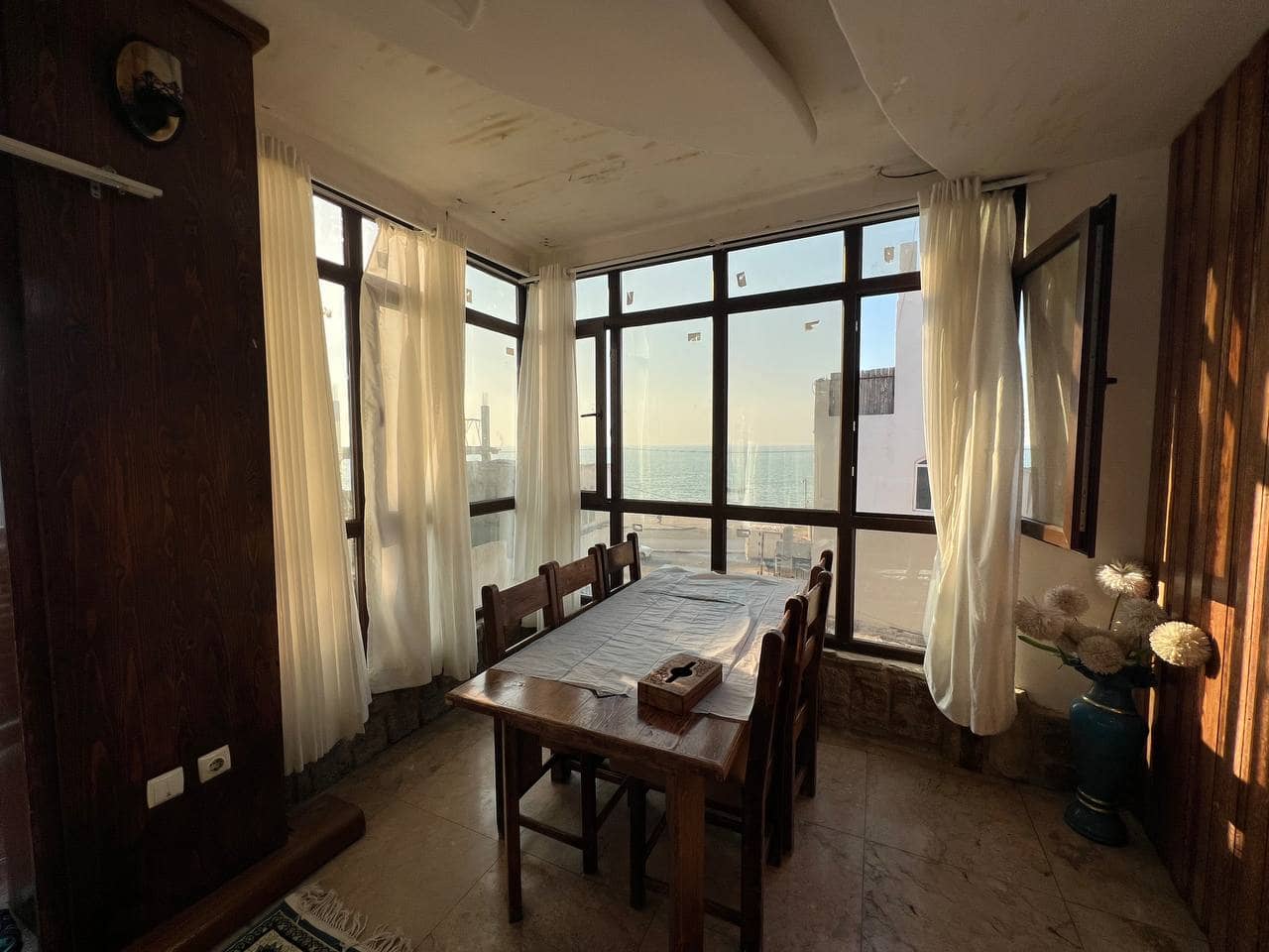 اجاره اتاق بومگردی ساحلی در بوشهر - لاجورد 1