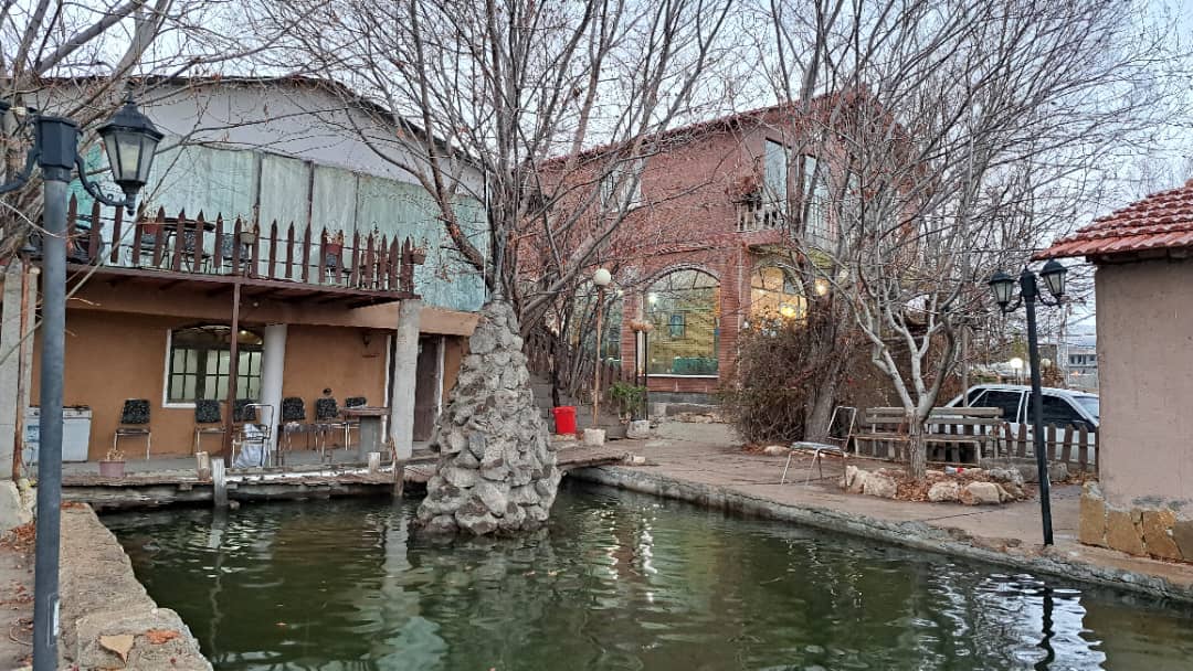 اجاره کلبه چوبی در روستای خوشمکان - سپیدان