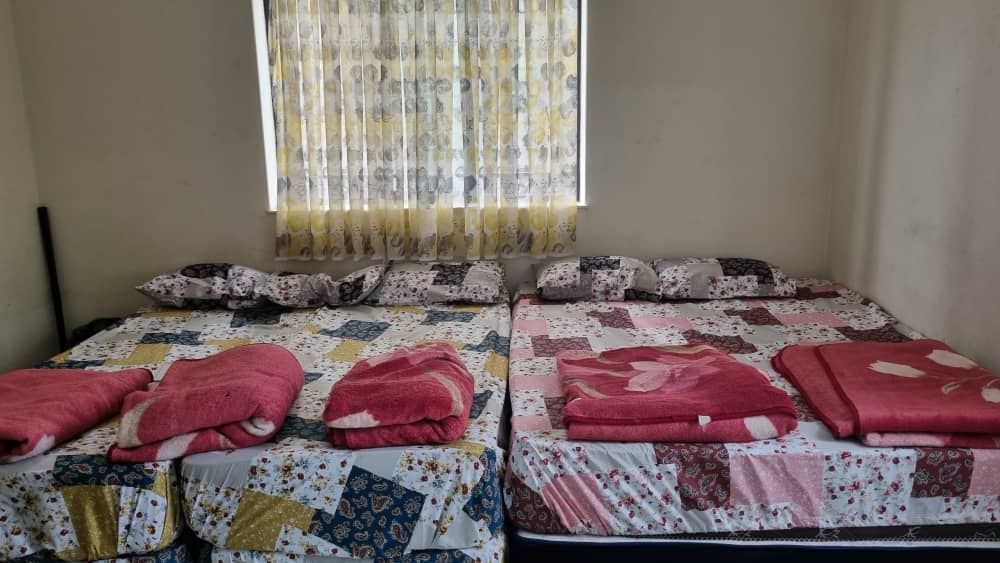 اجاره خانه ی ویلایی دارای استخرآبگرم در صحنه - کرمانشاه