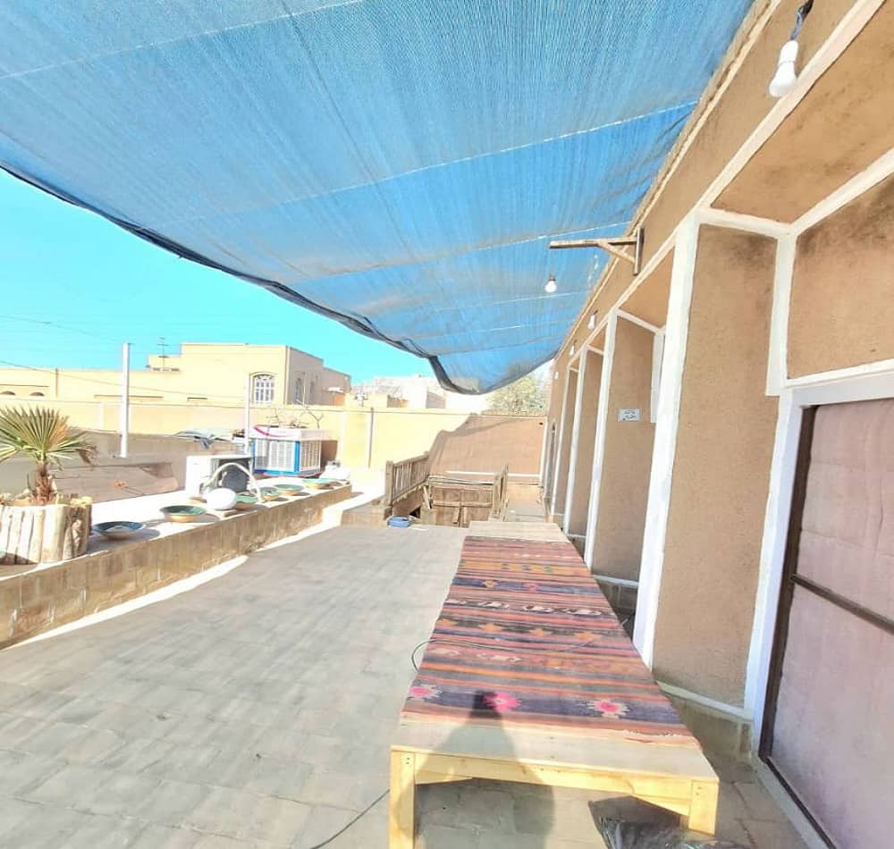 اجاره اقامتگاه بومگردی در خیابان انقلاب یزد - فروغ فرخزاد