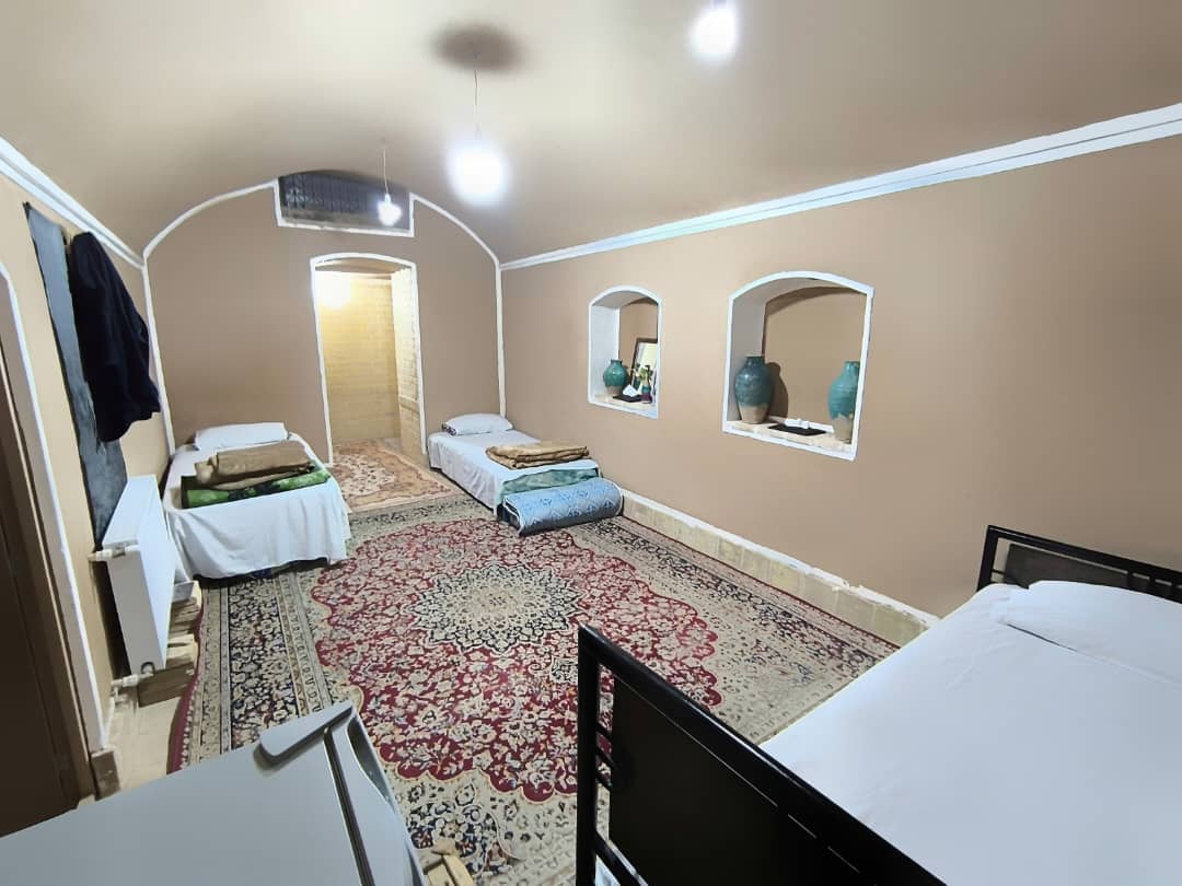 اجاره اقامتگاه بومگردی در خیابان انقلاب یزد - هاستل آقایان