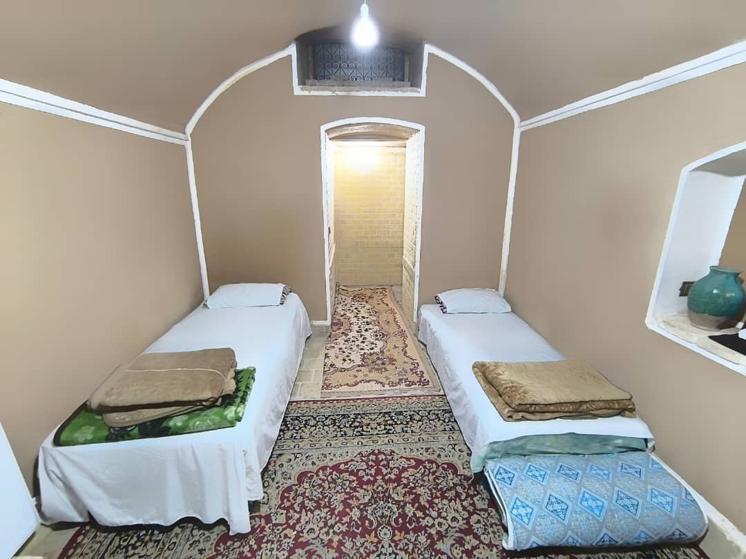 اجاره اقامتگاه بومگردی در خیابان انقلاب یزد - هاستل آقایان