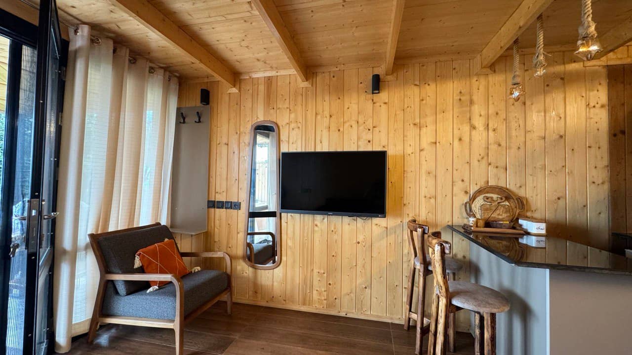 اجاره کلبه سوئیسی جکوزی دار در روستای دینارسرا نشتارود