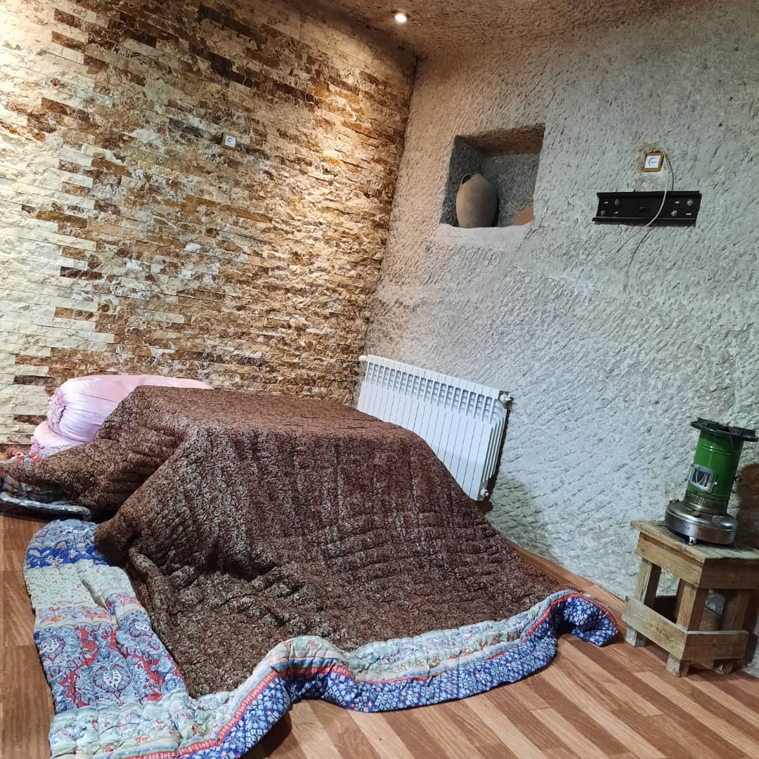 اجاره اقامتگاه بومگردی صخره‌ای در کندوان